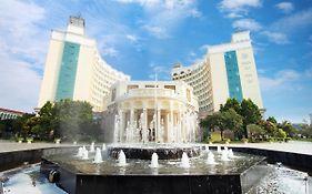 Hong Van Grand Hotel  5*
