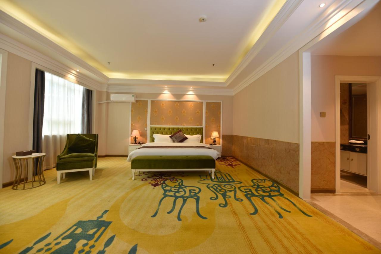 Hong Van Grand Hotel Mong Cai Ngoại thất bức ảnh