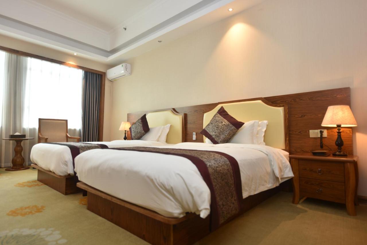 Hong Van Grand Hotel Mong Cai Ngoại thất bức ảnh